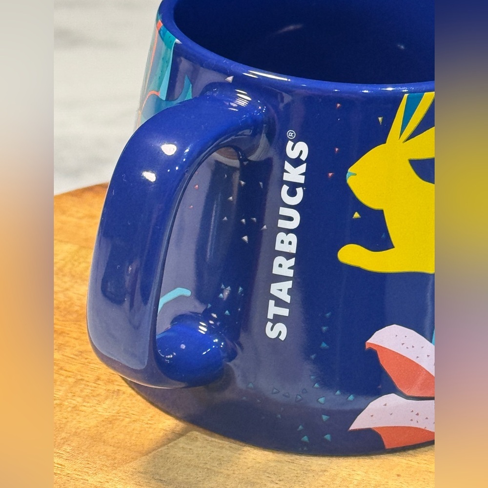 Starbucks 2021 Spring Easter Blue Bunny Ceramic Coffee Mug 14oz - Picture 4 of 6